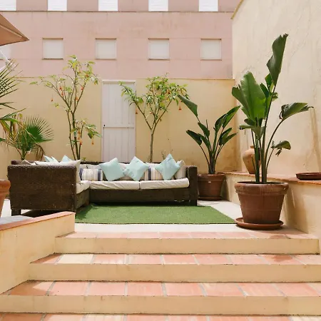 Ambb-private Patio-steps Away From Old Town Apartment