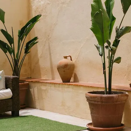 Ambb-private Patio-steps Away From Old Town Daire *