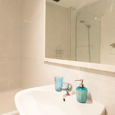 Daire Ambb-private Patio-steps Away From Old Town Málaga