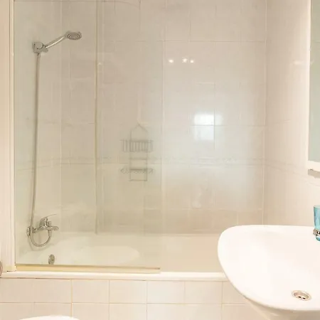 Ambb-private Patio-steps Away From Old Town Daire *