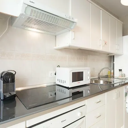 Daire Ambb-private Patio-steps Away From Old Town *