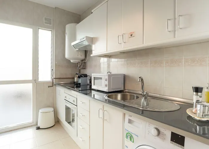 Apartment Ambb-private Patio-steps Away From Old Town Málaga