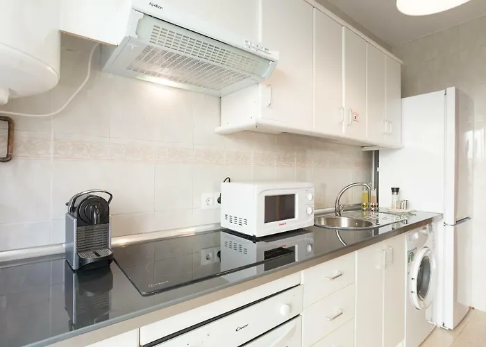 Apartment Ambb-private Patio-steps Away From Old Town *